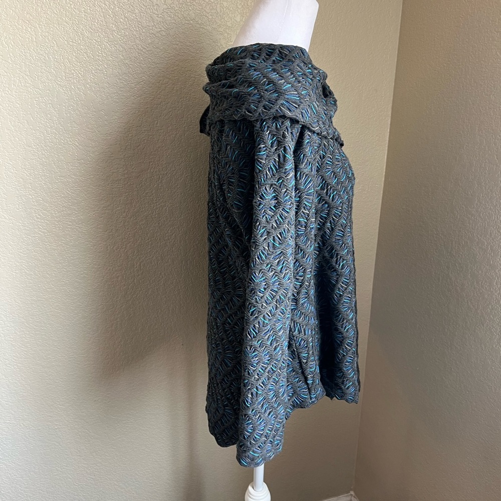 SNO SKINS grey and blue textured long sleeve sweater | small - Picture 3 of 7